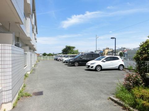 モナミ新堂　その他共有部分　駐車場