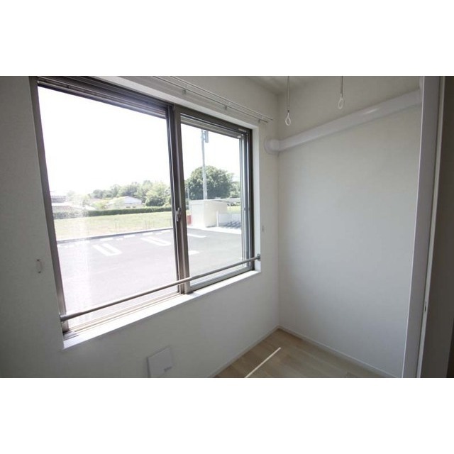 バルコニー　※サンルーム付き