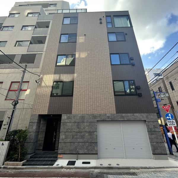 建物外観　★新築で高級感溢れる外観★