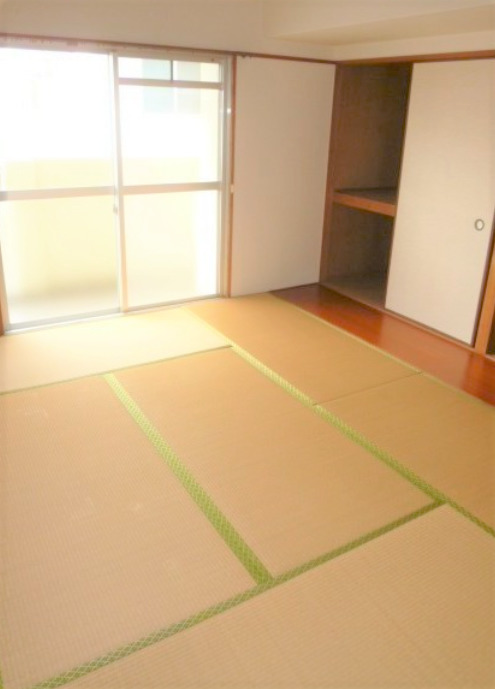 居室・リビング　柔らかい畳が心地よい和室