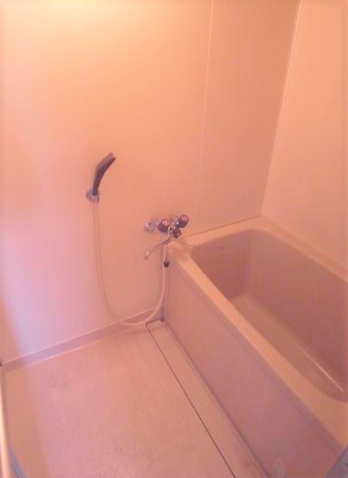 バス・シャワールーム　お風呂です