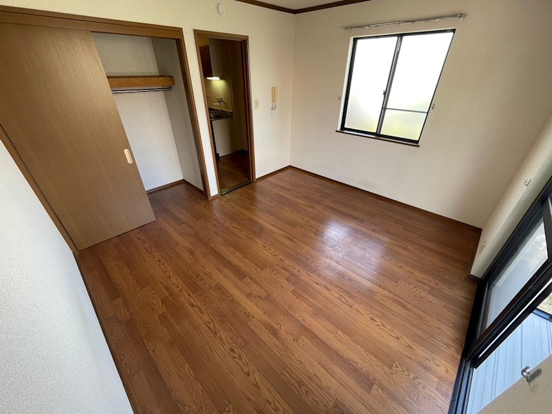 居室・リビング　※別号室の写真使用中