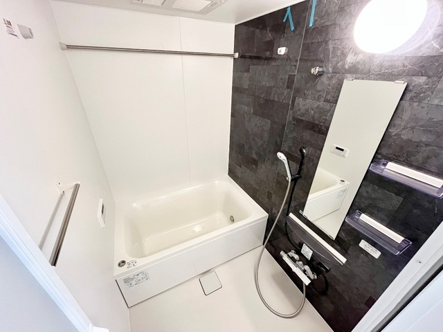 バス・シャワールーム　追い焚き・浴室乾燥機付き