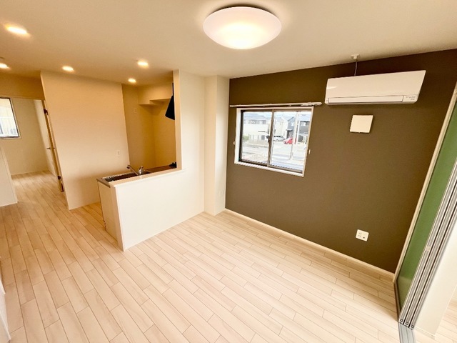 居室・リビング　リビング