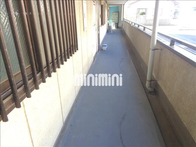 エントランス　共用廊下