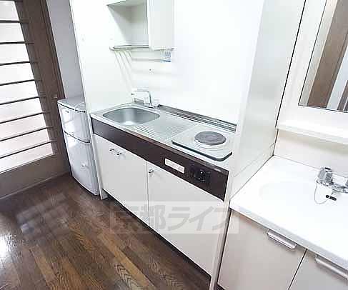 キッチン　１口コンロ付きです
