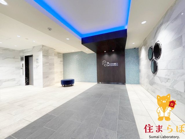 ロビー　「暮らしの設計図は、ここから始まります。」