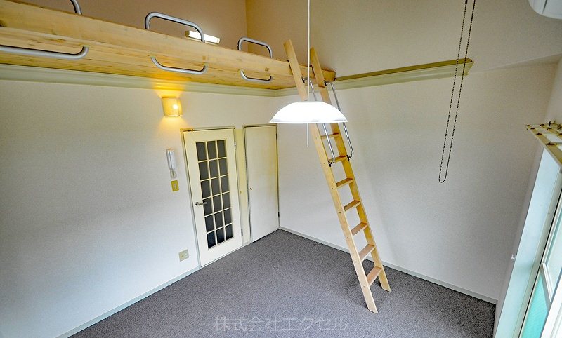 居室・リビング　明るいお部屋です。