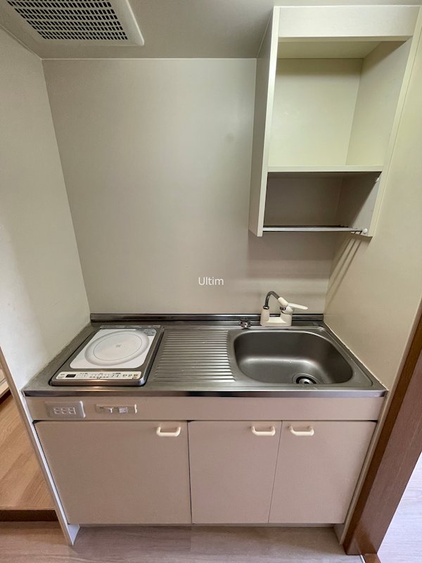 キッチン　※別のお部屋の写真です