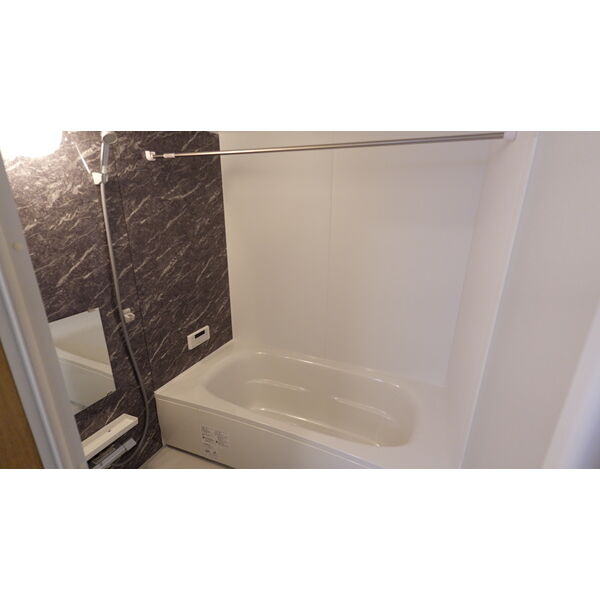 バス・シャワールーム　一日の疲れを癒してください