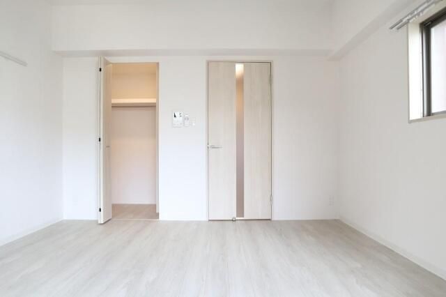 その他部屋・スペース　明るい色調の室内です