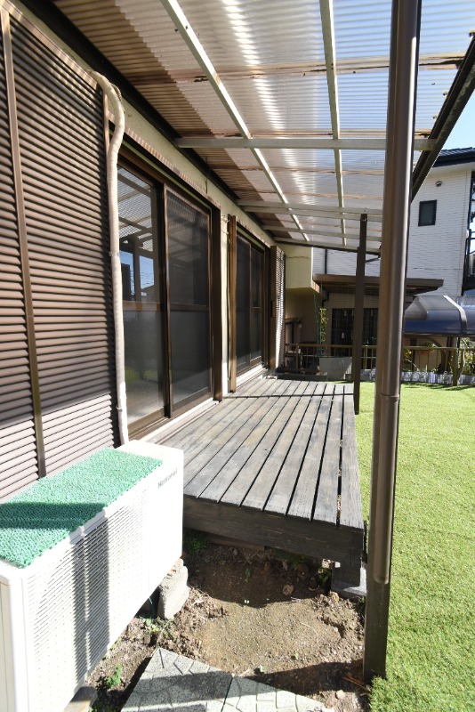 バルコニー　テラス