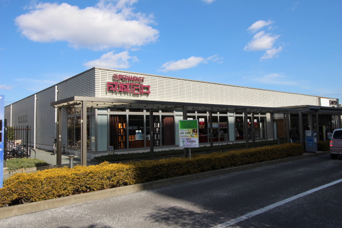 スーパー　成城石井　名古屋セントラルガーデン店（スーパー）まで400m