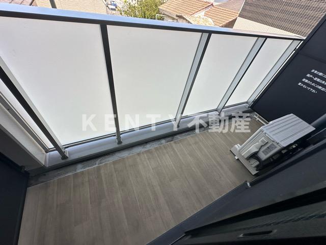 バルコニー　陽当たり良好なバルコニーです