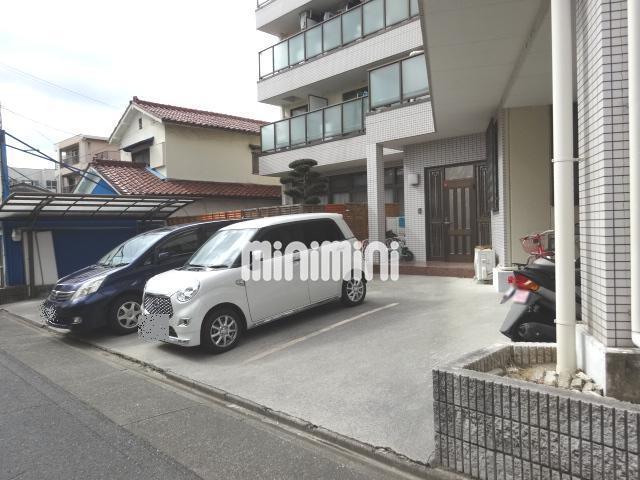 駐車場　駐車場です