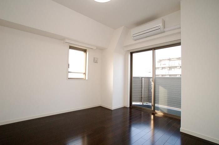 居室・リビング　別号室参考写真