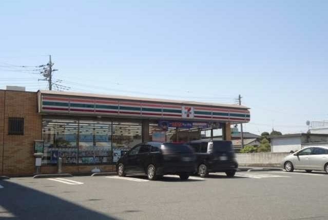 コンビニ　セブンイレブン（コンビニ）まで100m