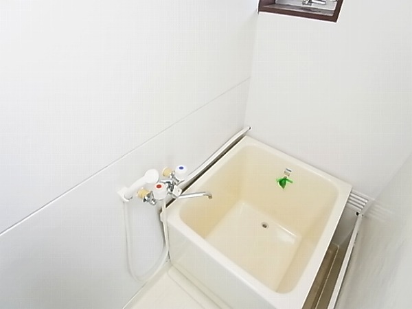 バス・シャワールーム　別部屋参考写真