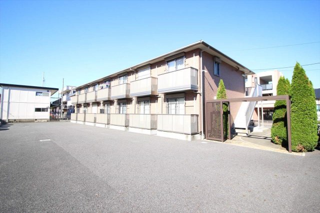 建物外観　2012年築の築浅アパート