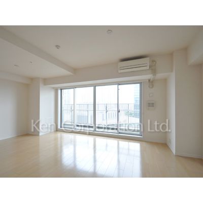 居室・リビング　同タイプ11階のお部屋を撮影。仕様が異なることがあります。