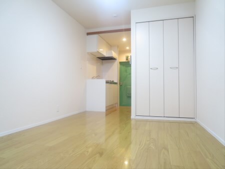 居室・リビング　※別部屋の写真です。