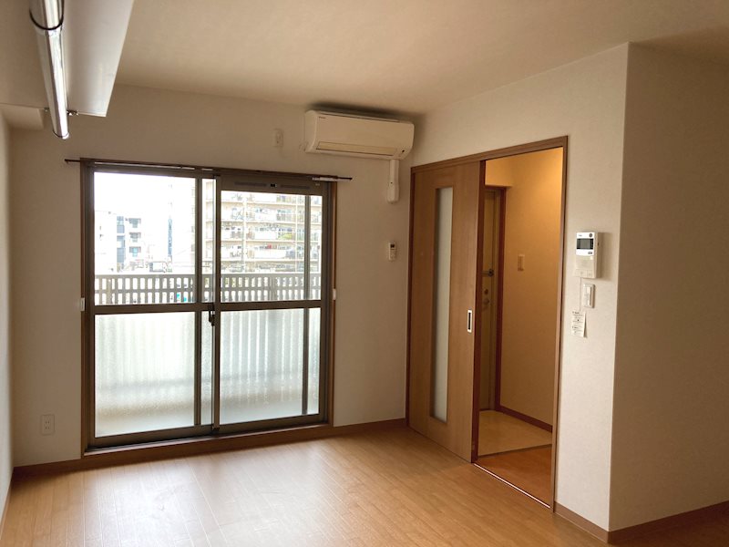 居室・リビング　類似タイプ参考写真掲載。