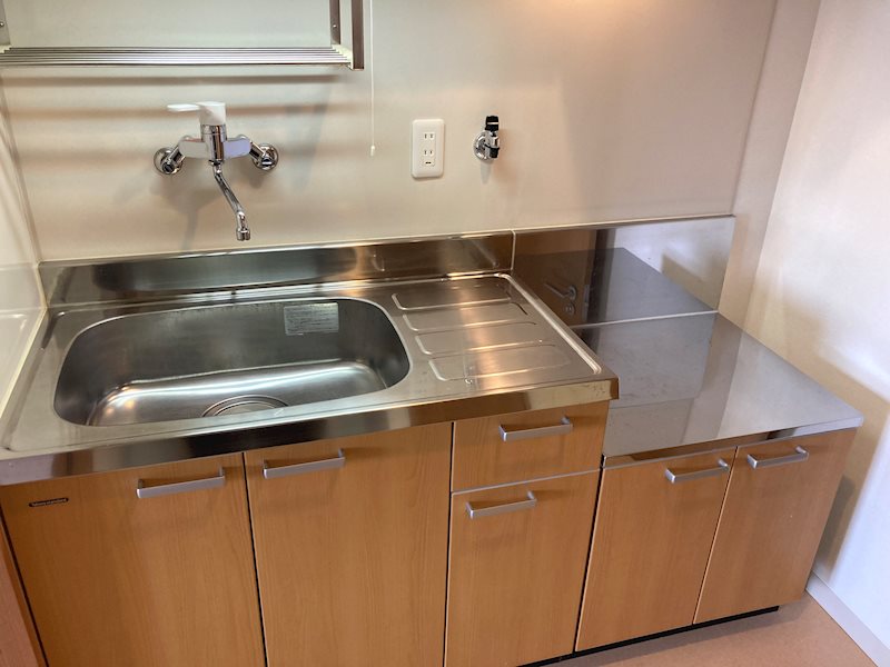 キッチン　キッチンには2口ガスコンロ設置可能です。