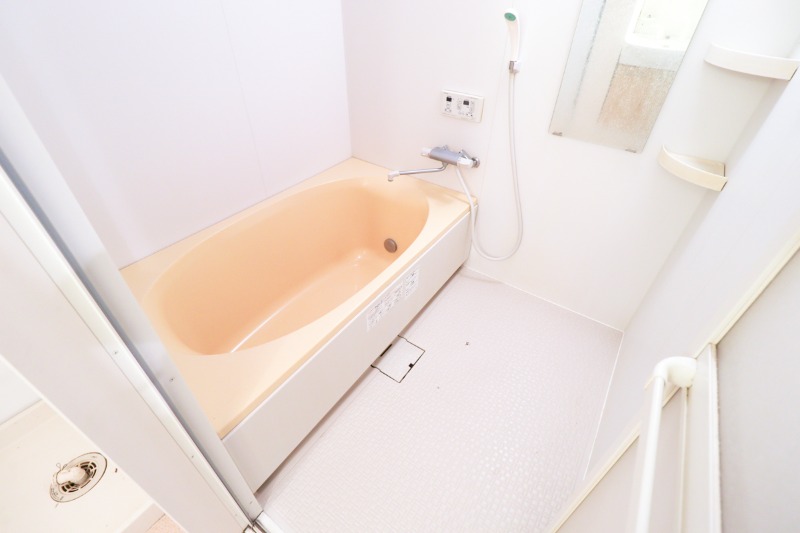 バス・シャワールーム　図面と現状に相違がある場合には現状を優先