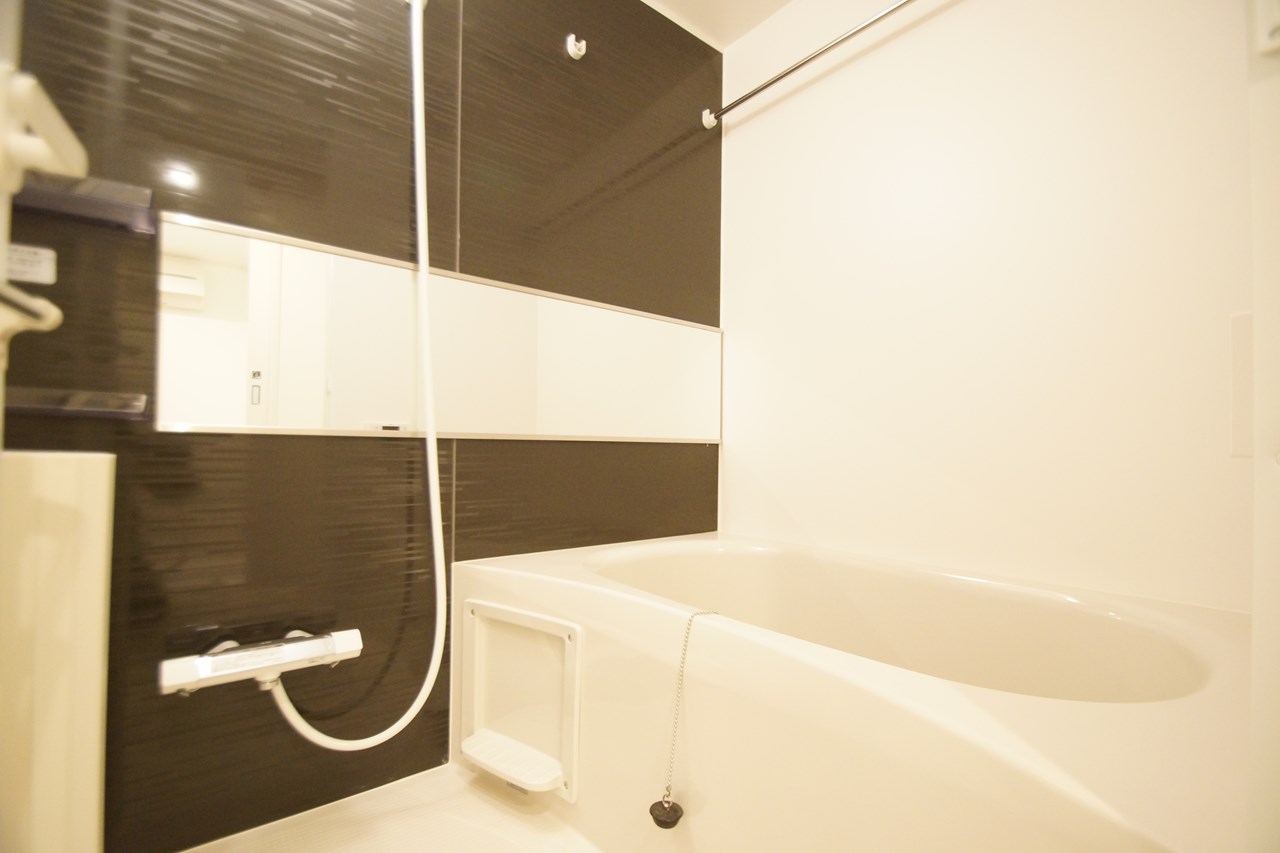 バス・シャワールーム　バスルーム