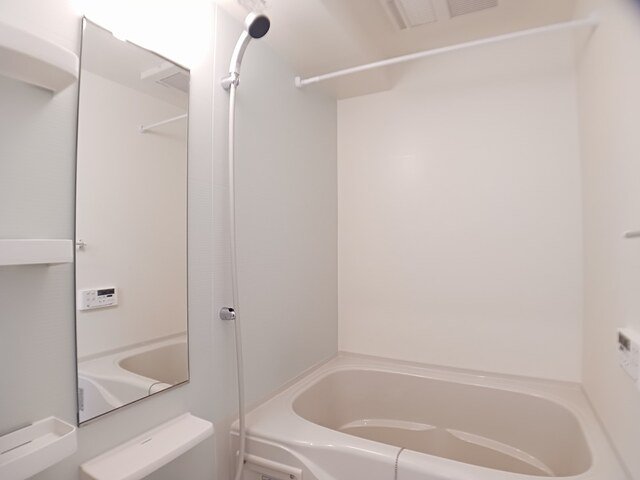 バス・シャワールーム　日々の疲れを癒すお風呂付です