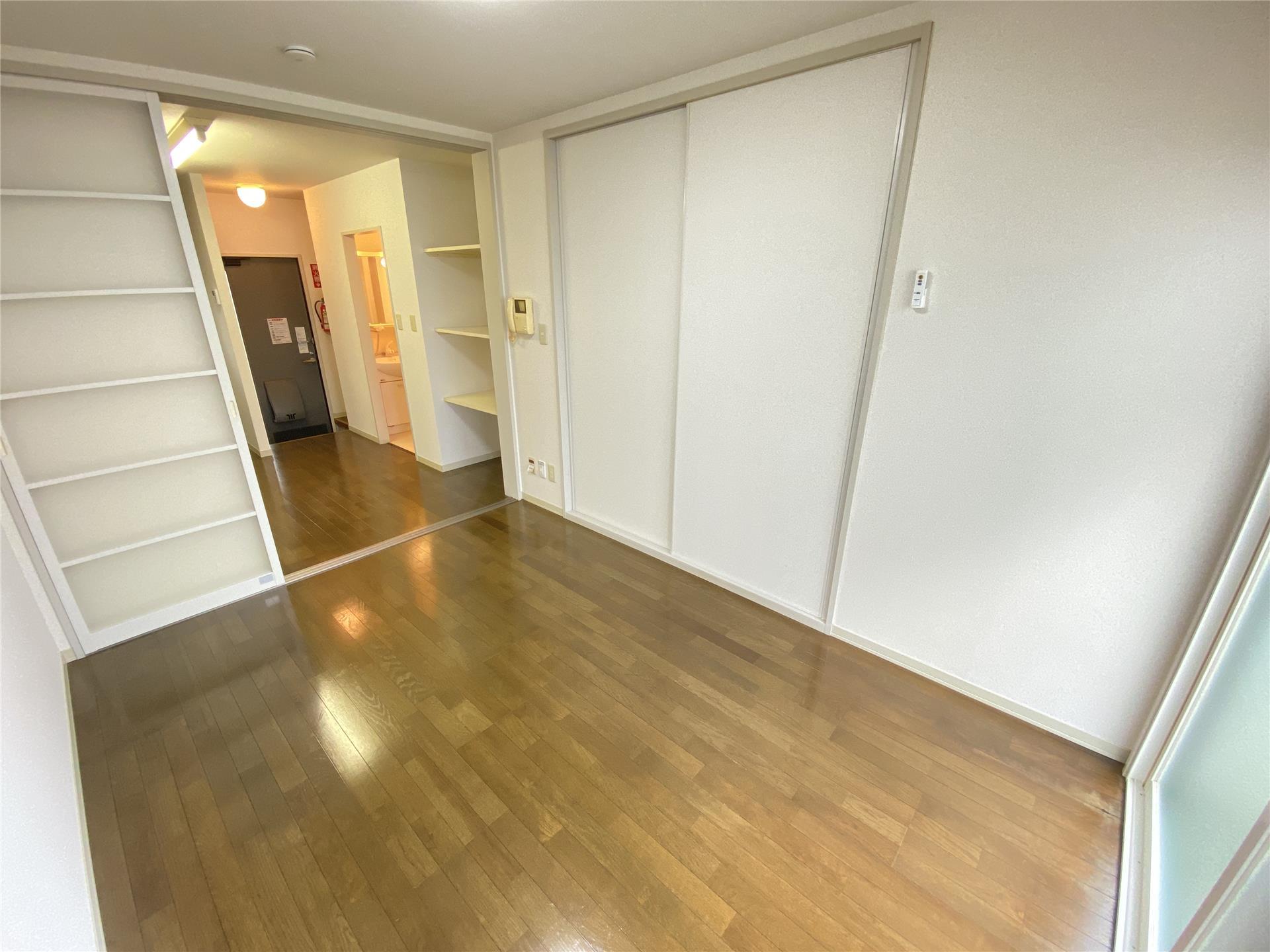 居室・リビング　洋室