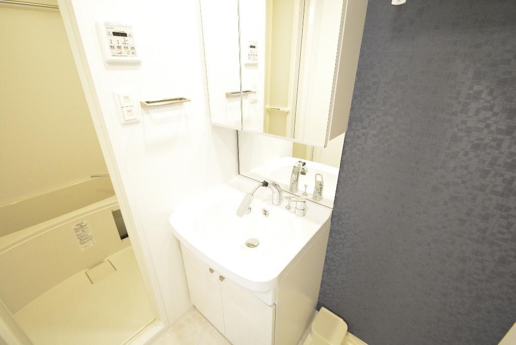 洗面設備　洗髪洗面化粧台