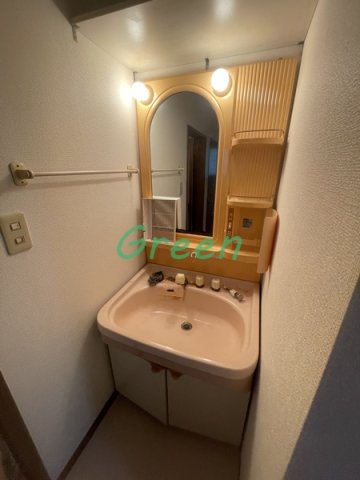 洗面設備　清掃前