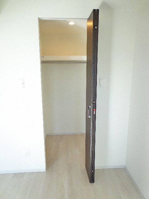 収納　収納力のあるウォークインクローゼットです！