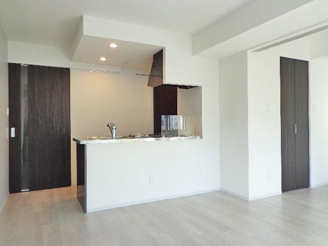 居室・リビング　☆8.4帖の広々としたリビングです！