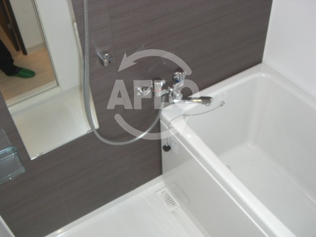 バス・シャワールーム　プロシード大阪ＷＥＳＴアドリア　浴室