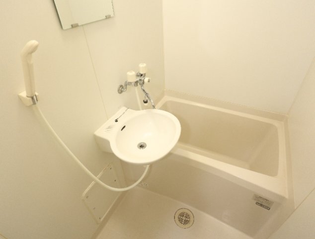 バス・シャワールーム　お風呂です