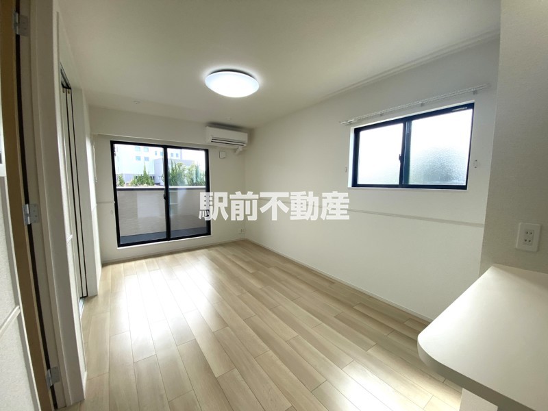 玄関　別建物同間取り