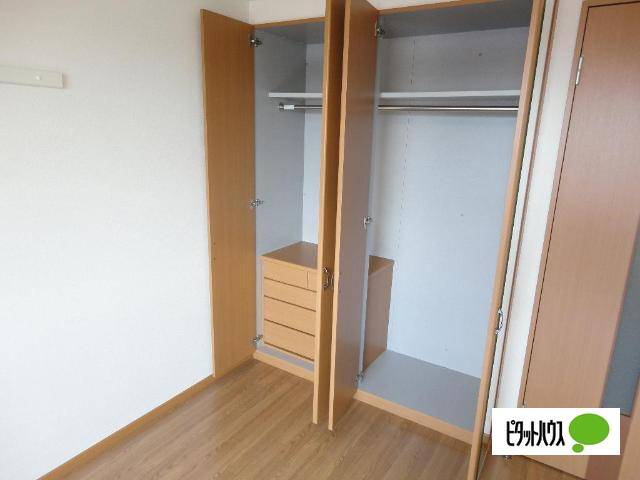 収納　クローゼット