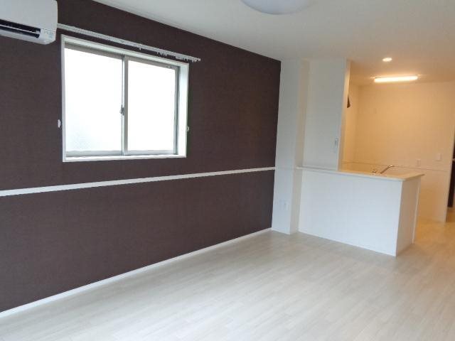 居室・リビング　リビング　※別号室参考写真