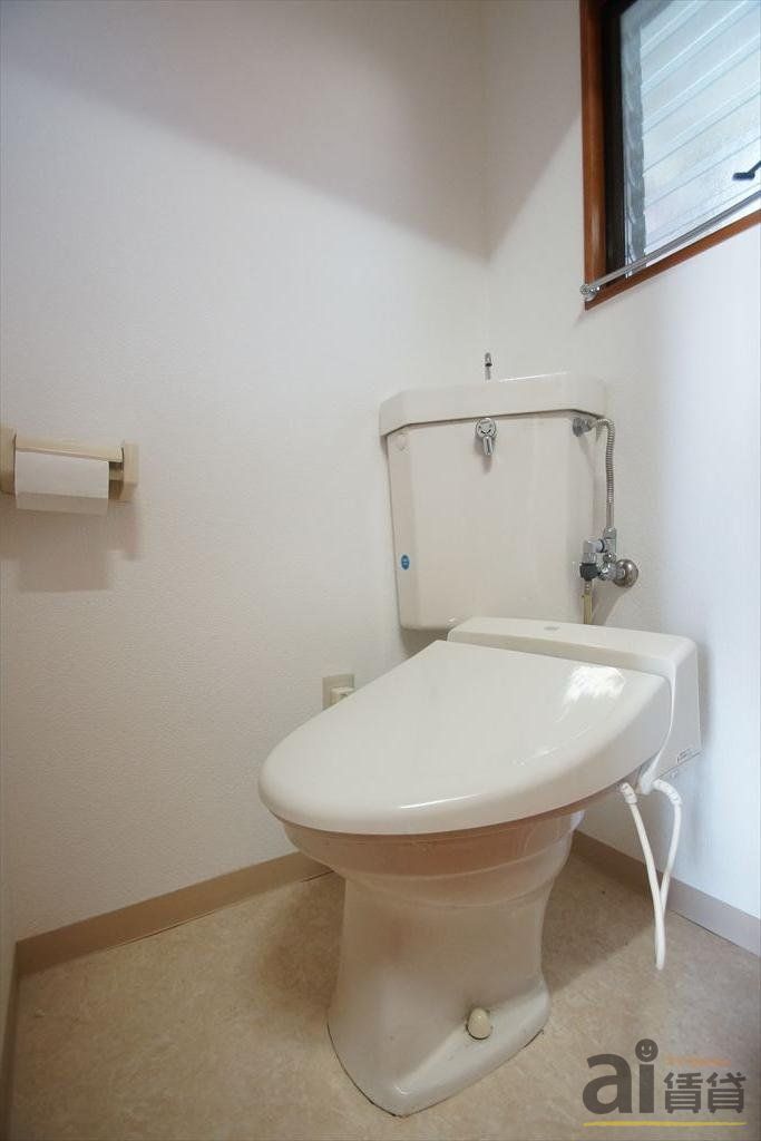 トイレ　※同仕様写真