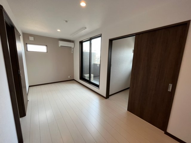 居室・リビング　同シリーズ物件のモデルルームになります※現況優先