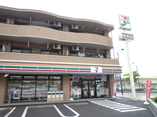 コンビニ　セブンイレブン仙台小鶴新田駅前店（コンビニ）まで645m