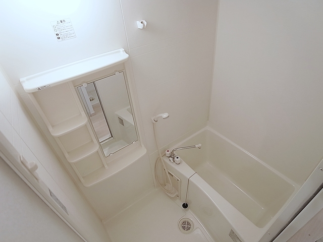 バス・シャワールーム　キレイなバスルームです