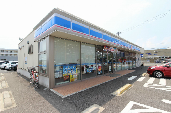 コンビニ　ローソン 小倉下曽根二丁目店（コンビニ）まで583m