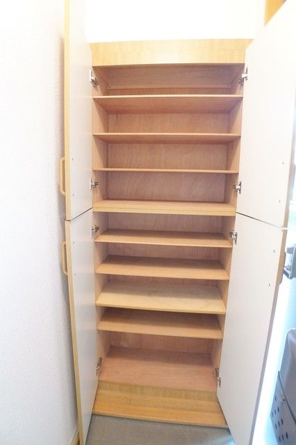 玄関　別部屋の参考写真です。