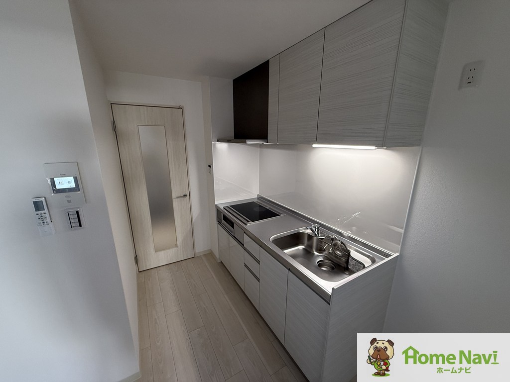 キッチン　完成予想図。　IHキッチン3口コンロ。