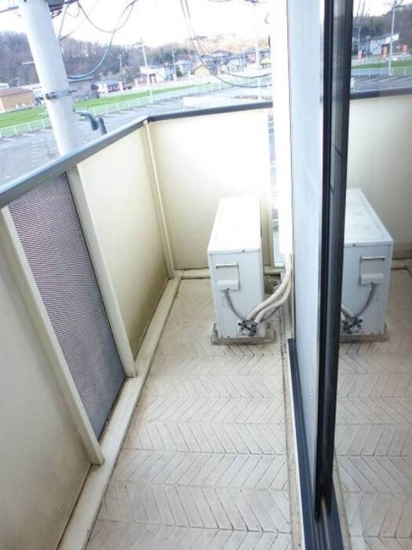 バルコニー　図面と現状に相違がある場合には現状を優先