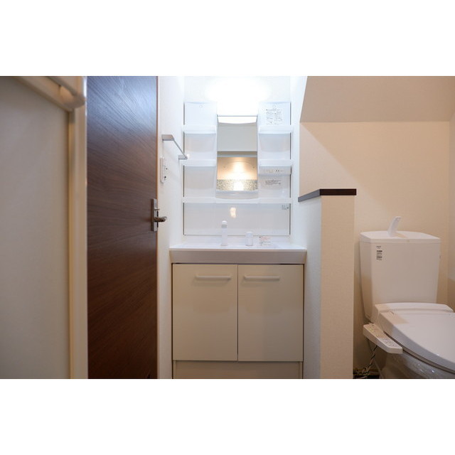 洗面設備　洗髪洗面化粧台