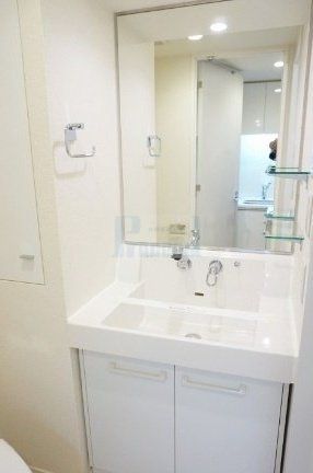 洗面設備　うれしい独立洗面台！